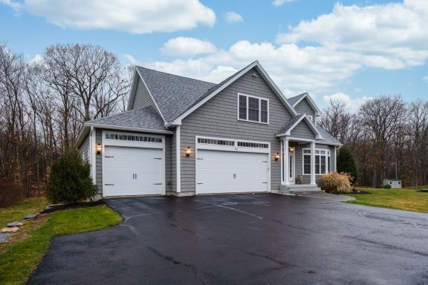 Cost of Driveway Tarring in Springdale